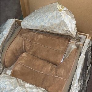 UGG Classic Tall Boots - Chestnut